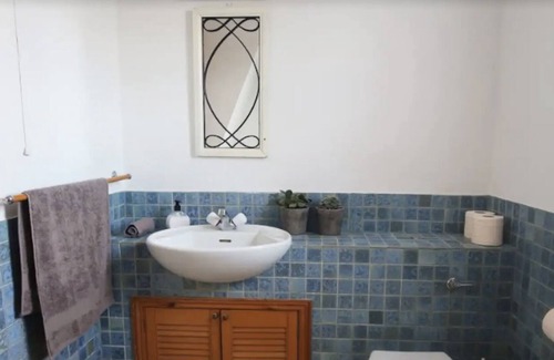 Totnes Apartment | The Artists Hide Away. A Totnes Adventure