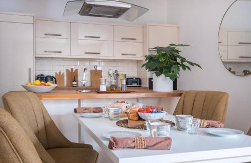 Kendal Apartment | The Artists Loft - Luxury Lake District Apartment with Private Parking