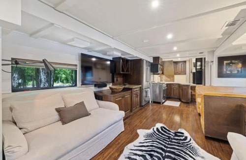 Austin Villa | The Aspen Unit
