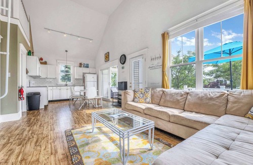 Cherry Valley House | The Aster - 109 Butternut