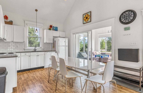 Cherry Valley House | The Aster - 109 Butternut