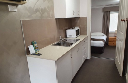 Nemingha Hotel | The Aston Motel - Tamworth