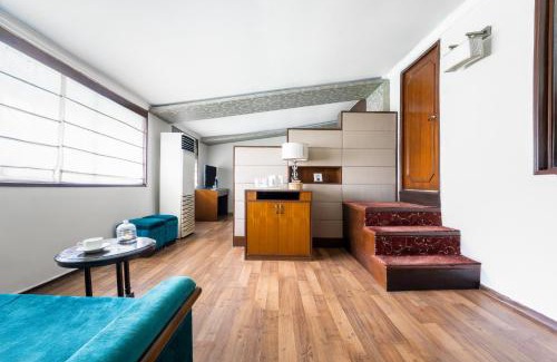 Park Street Hotel | The Astor