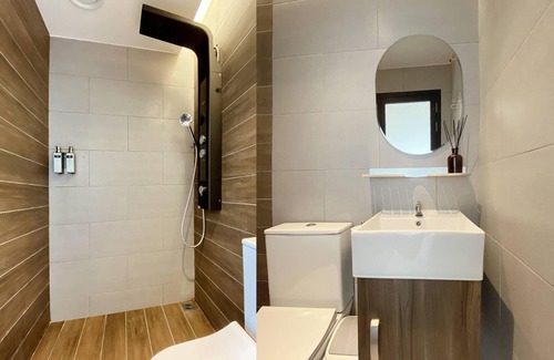 Tanjung Aru Hotel | The Atelier
