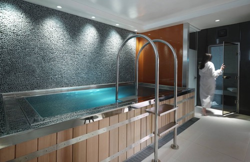 Mayfair Hotel | The Athenaeum Hotel & Residences
