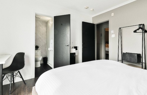 Sainte-Agathe-des-Monts Ski Chalet | The Auberge du lac des sables is a luxurious and privatized space for your stays
