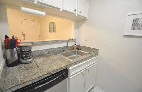 South Lamar Condo | The Austin Cool Condo