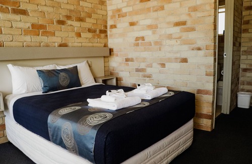 St. George Hotel | The Australian Hotel St George