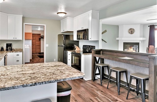Au Train House | The AuTrain Lake House, Newly renovated home on Autrain Lake near Pictured Rocks