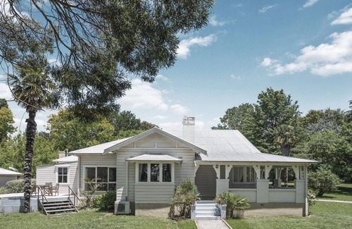 Blayney House | The Avenue Anahdale | Hidden Country Retreat