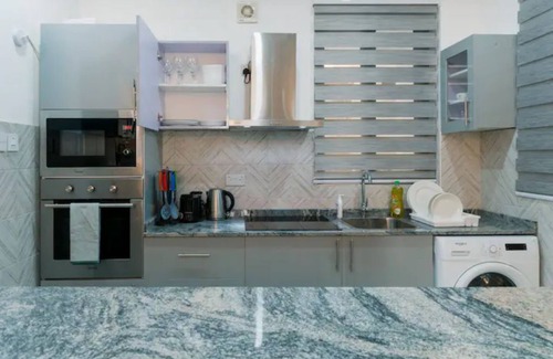 Dzorwulu Apartment | The Avery Apartment 1B, East Airport