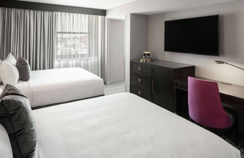 Moline Hotel | The Axis Moline Hotel, Tapestry Collection by Hilton