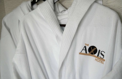 Moline Hotel | The Axis Moline Hotel, Tapestry Collection by Hilton