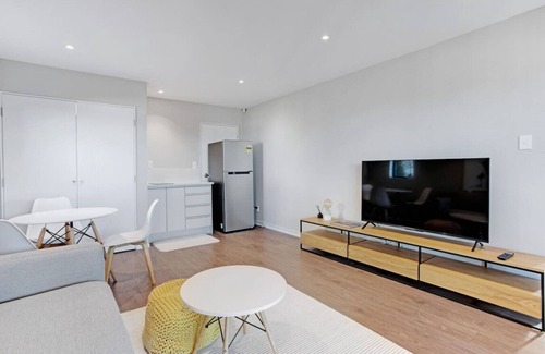 Hillcrest House | The Base Guest Suite with Wi-Fi and Deck