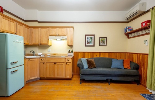 Nelson House | The Baker Suite