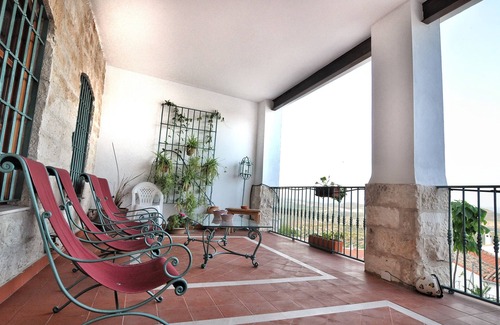 Luque Cottage | THE BALCONY OF THE OLIVE TREES