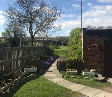 Stanley Bed & Breakfast | The Ball Alley