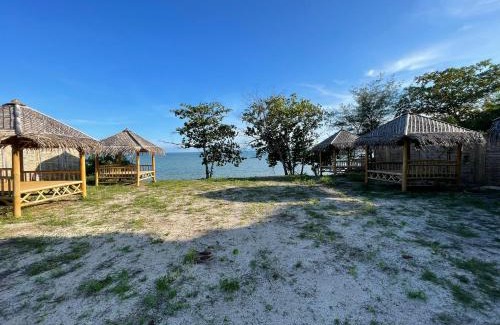 Ko Phaluai House | The Bamboo Cabin & Bar