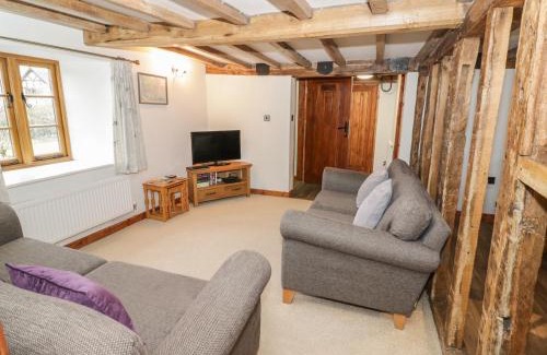 Strefford Apartment | The Barley Store