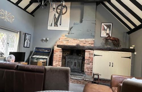 Stourbridge Apartment | The Barn