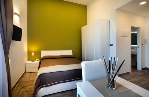 Messina Apartment | THE BARN ON THE STRAIT STUDIO APARTMENT SEA VIEW COD. CIR 19083048C209961
