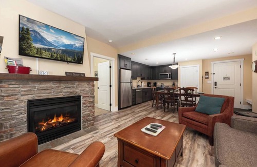 Silvercreek Condo | The Base Camp - Lux 2bd/2ba Base Camp One Condo w/views of the slope