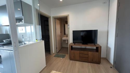 Ramkhamhaeng Apartment | The Base - Rama 9 by Sumaq Property