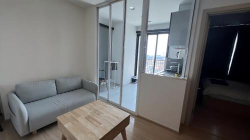 Ramkhamhaeng Apartment | The Base - Rama 9 by Sumaq Property
