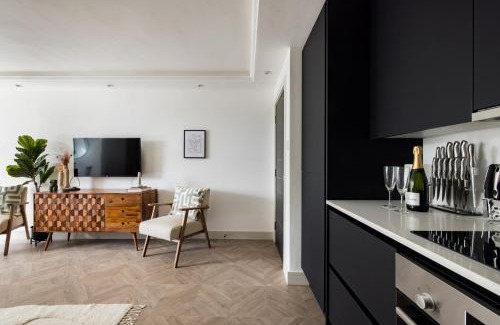 Shaftesbury Apartment | The Battersea Flat - Exquisite 2BDR Flat with Terrace