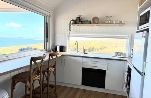 Tiatukia House | The Bay overlooking Boston Island