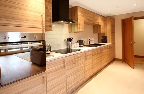 Trearddur Bay Cottage | THE BAY, pet friendly, luxury holiday cottage in Trearddur Bay