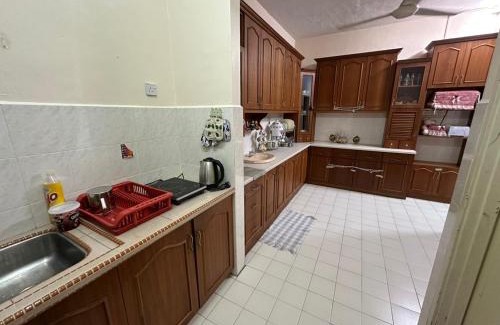 Kampung Tok Bidan House | The bayan homestay