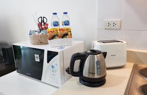 Ban Bang Saen Apartment | The Beach Bangsaen Condo Sea View Room 327-62 Top Floor-Free Netflix