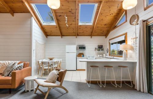 Separation Creek House | The Beach Cottage