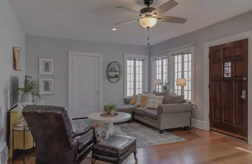 Joplin House | The Beach House Bungalow - Cozy and Peaceful