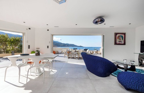 Corse-du-Sud Villa | The beach house