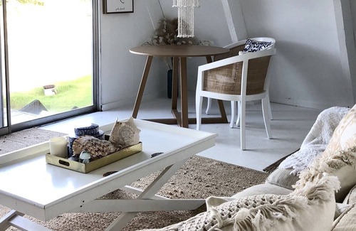Parekura Bay House | The Beach House - Russell - You can not get any closer to the water!