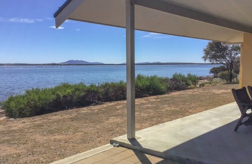 Lake Wangary House | The Beach House - Spectacular Location - Privacy - Right on the Beach