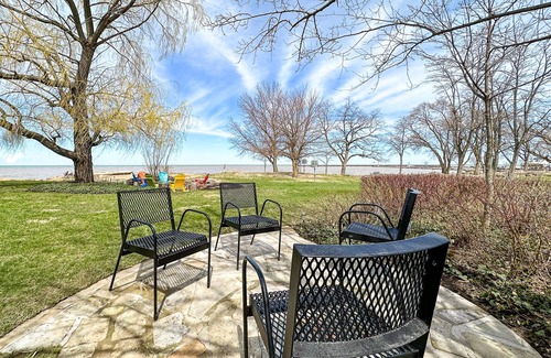 Vermilion House | The Beach House: Vermilion