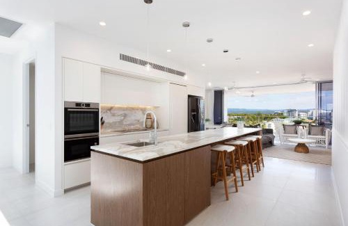 Coolangatta Apartment | The Beach Houses Holiday Villas