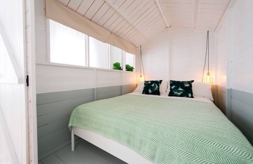 Farringdon Apartment | The Beach Hut in Holborn