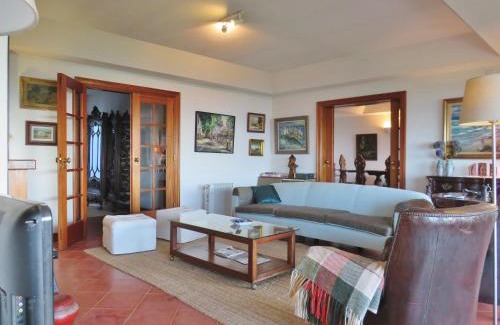 Colares Villa | The Beachfront Casa da Rampa II