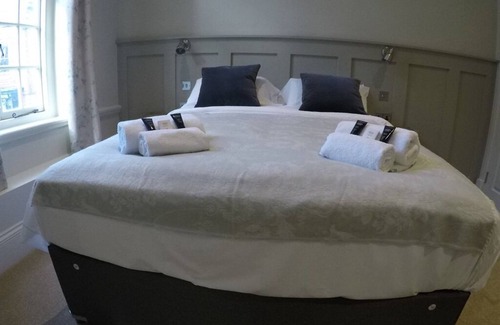 Marlborough Hotel | The Bear Marlborough