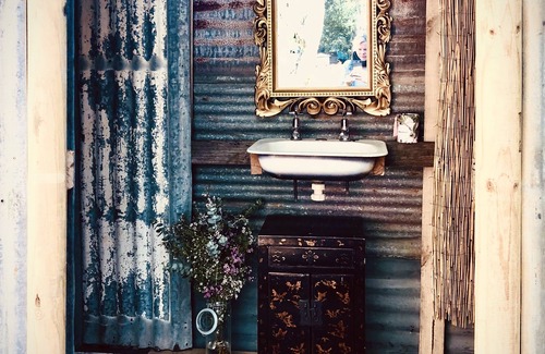 Coonabarabran Cabin | ❤️ The Beau Van :: Rustic Boho Unique ♥️