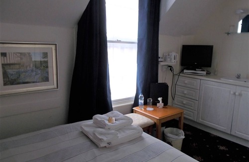 Sittingbourne Bed & Breakfast | The Beaumont - B&B