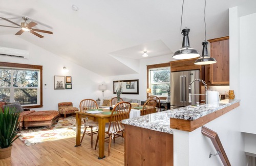 University Park Apartment | The Beautiful Bear’s Den! Walk to Old Town & CSU!