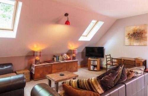 Newtonmore Apartment | The Beeches Studio - Highlands of Scotland