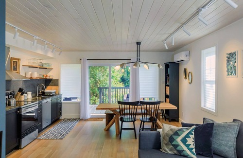 Bloomfield House | The Bellflower, Bloomfield