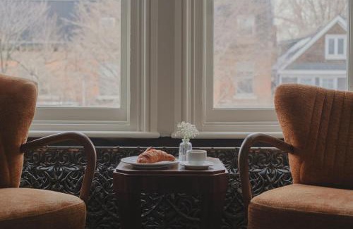Kingston Hotel | The Belvedere Hotel - Kingston