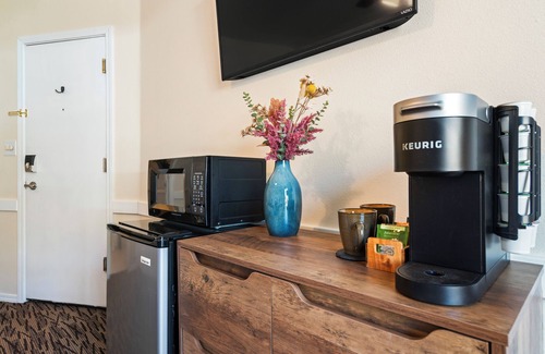 Silverton Hotel | The Bent Elbow Hotel